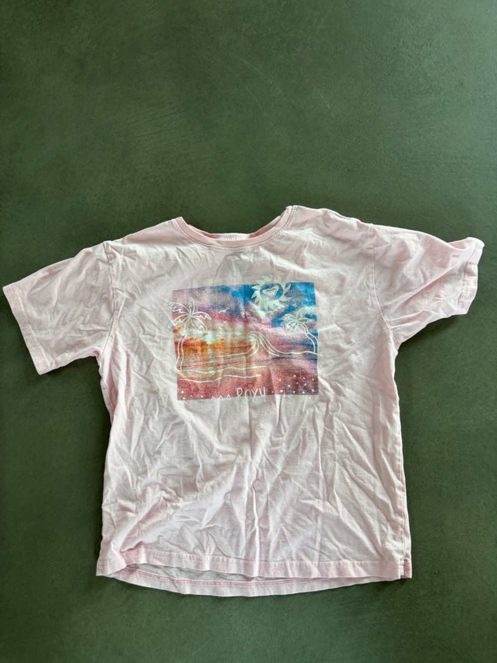 Roxy Light Pink Graphic Tee with Sunset Surf Print